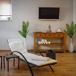 Luxury San Heated Pool Sauna