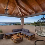Luxury San Heated Pool Sauna Villa Sveti Filip i Jakov