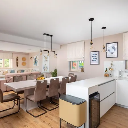 Willa Luxury San Heated Pool Sauna