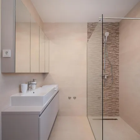 Luxury San Heated Pool Sauna Villa