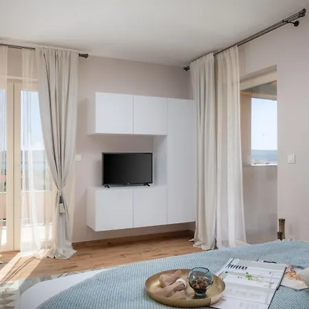 Villa Luxury San Heated Pool Sauna