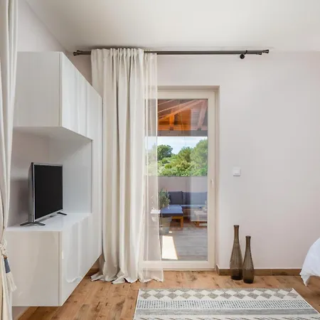 Luxury San Heated Pool Sauna Villa
