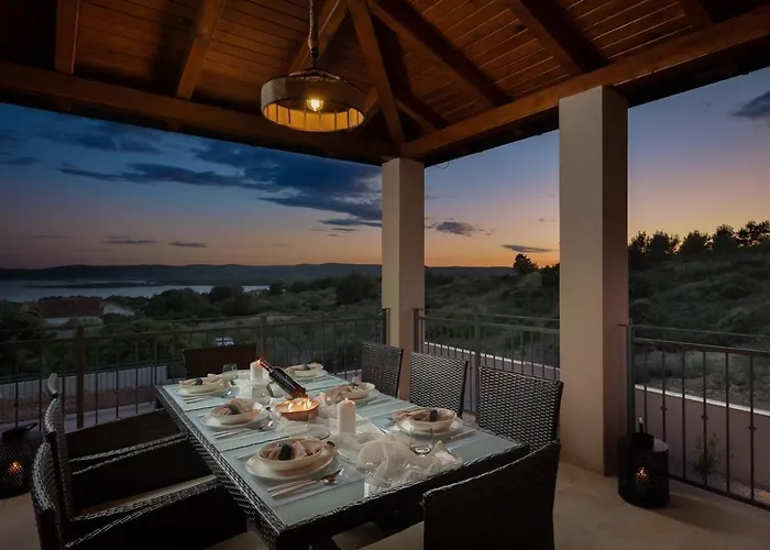 Luxury San Heated Pool Sauna Вилла