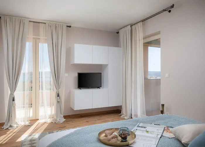 Вилла Luxury San Heated Pool Sauna