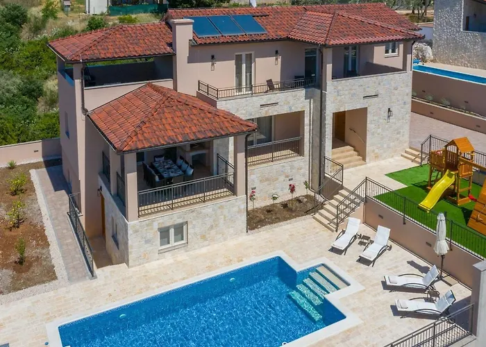 Luxury San Heated Pool Sauna Вилла *