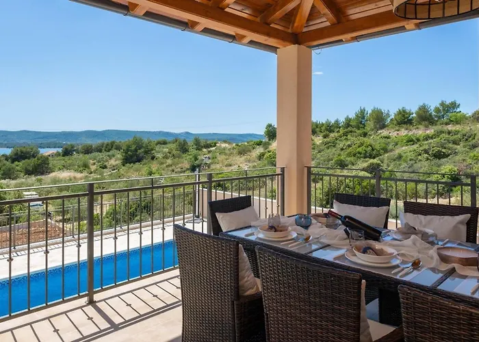 Вилла Luxury San Heated Pool Sauna *